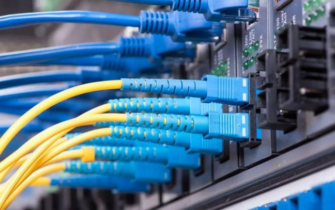 安徽易秀通信息科技有限公司助力某某某职业技术学院宽带建设项目